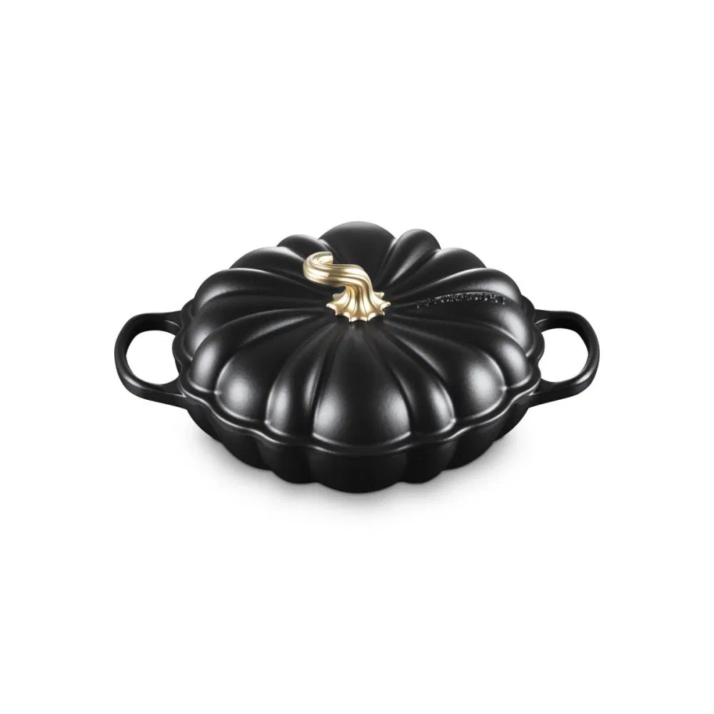Le Creuset Signature Pumpkin Braiser
