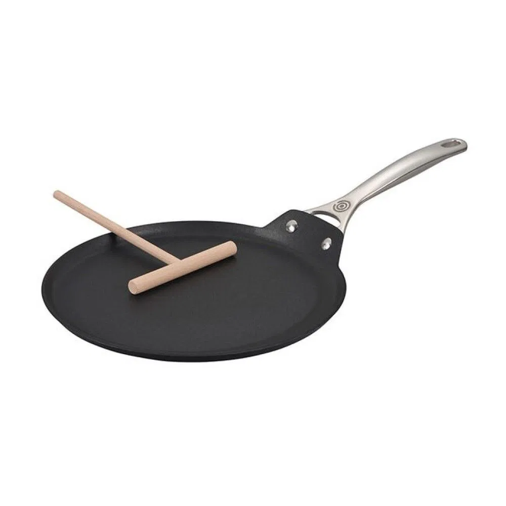 Le Creuset 11" Crepe Pan with Rateau