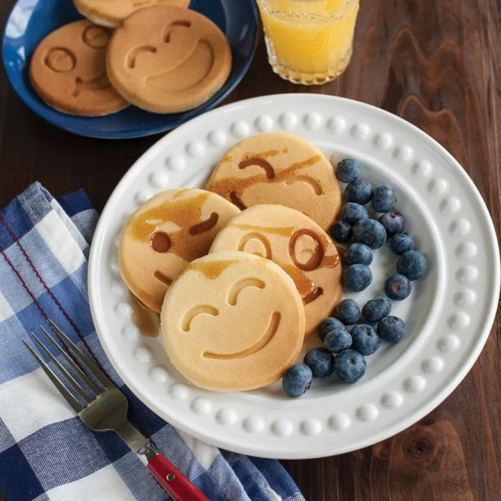 Nordic Ware Smiley Face Pancake Pan