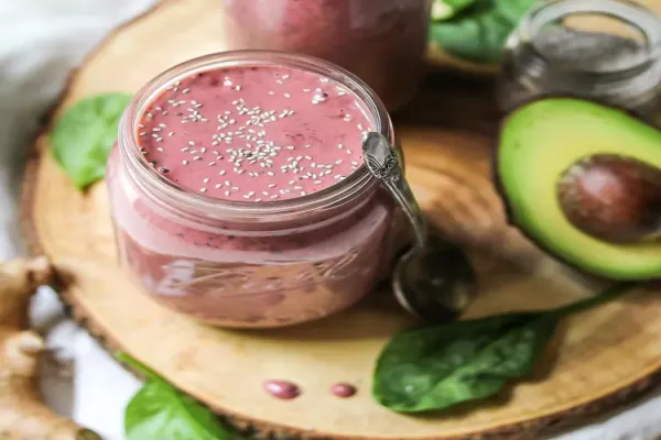 Anti Inflammatory Cherry Spinach Smoothie