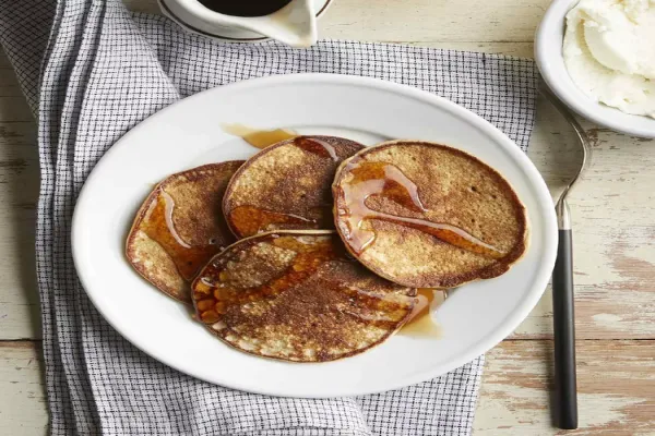 Two Ingredient Banana Pancakes