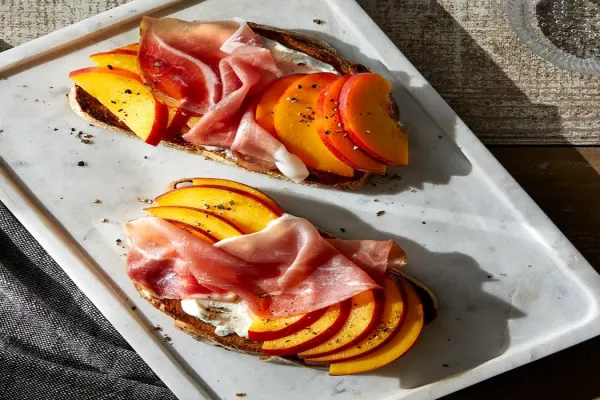 Ricotta Toast with Peaches & Prosciutto
