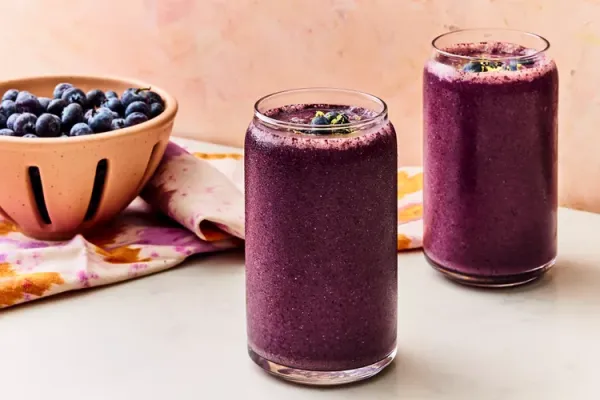 Anti Inflammatory Lemon Blueberry Smoothie