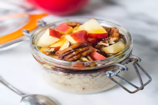 Apple Cinnamon Overnight Oats