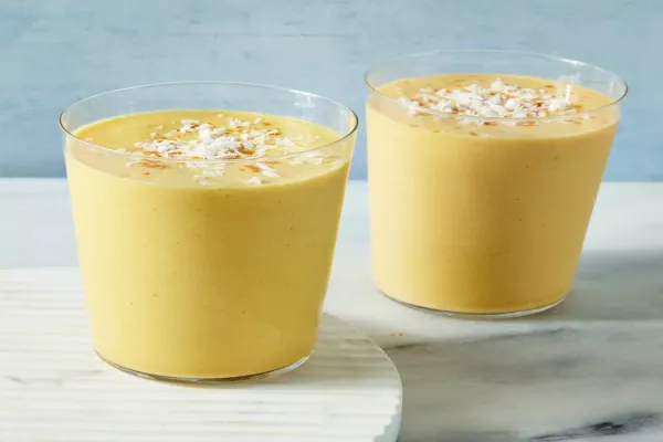 Mango Turmeric Smoothie