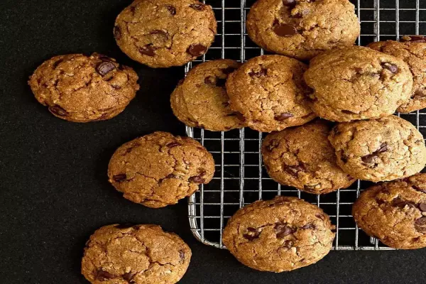 Bevs Chocolate Chip Cookies