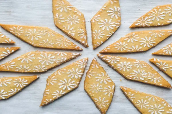 Cashew Cardamom Shortbread