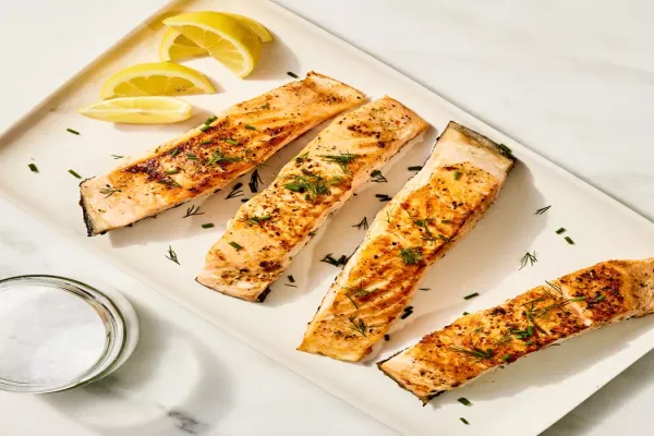 Lemony Garlic Pan Seared Salmon