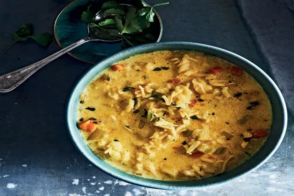 Slow Cooker Mulligatawny Soup Is a Cold Weather Classic