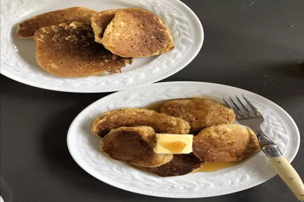 Apple Cinnamon Einkorn Pancakes