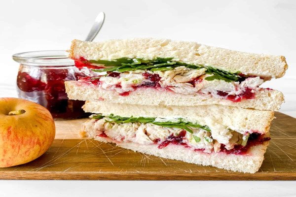 Turkey Sandwiches with Cranberry Sauce