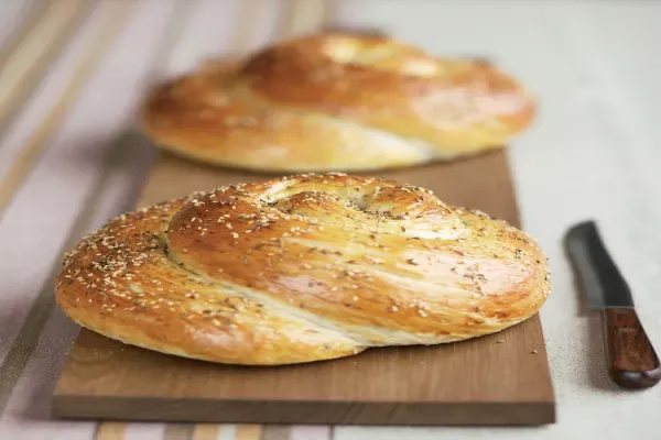 Jessamyns Sephardic Challah