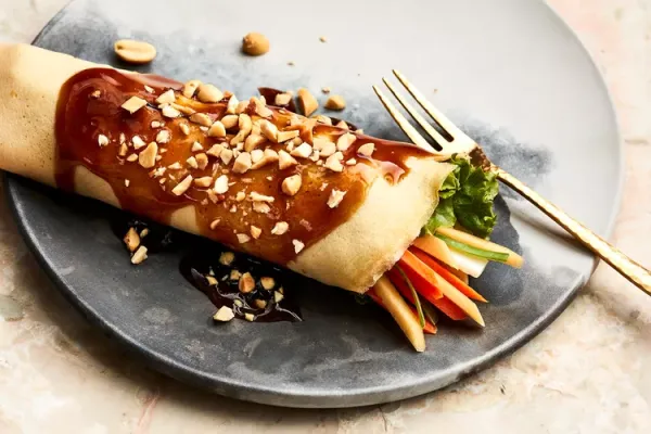 Lumpiang Sariwa Fresh Filipino Spring Rolls