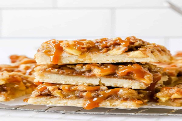 Caramel Apple Bars