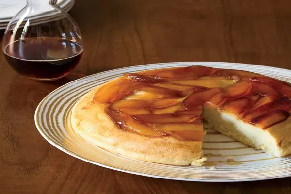 Light and Fluffy Baked Apple Pancake